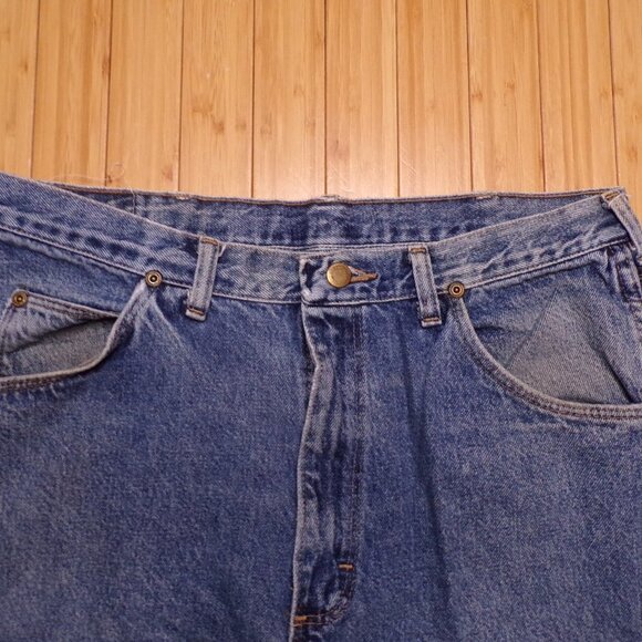 Wrangler Men's Blue Denim 36x32 100% Cotton Made in USA Strait Leg Regular Fit - Picture 2 of 10